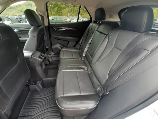 2022 Buick Envision Essence photo 37
