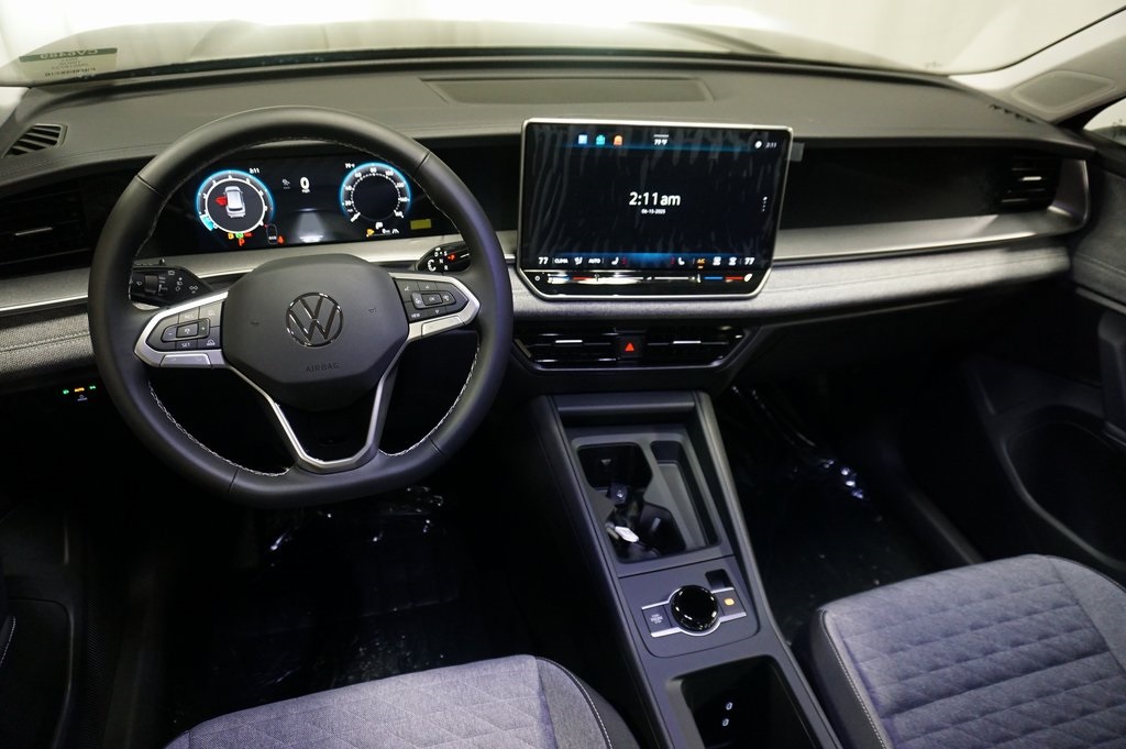 2025 Volkswagen Tiguan S photo 8