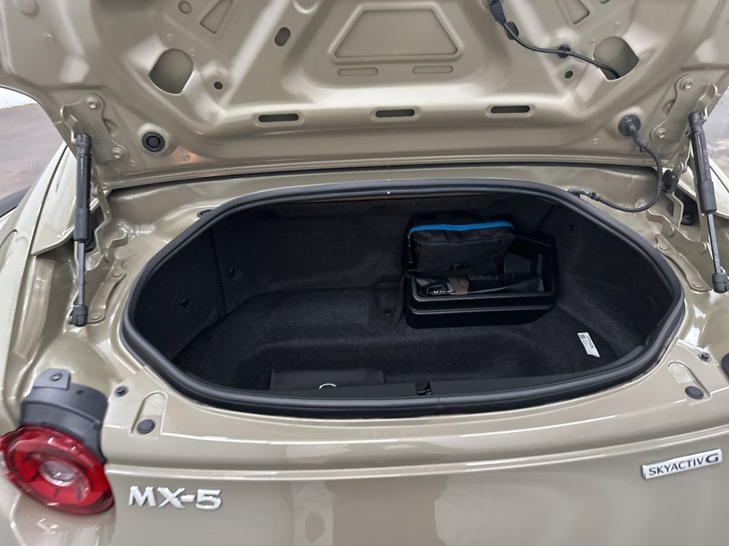 2024 Mazda MX-5 Miata Miata RF photo 22