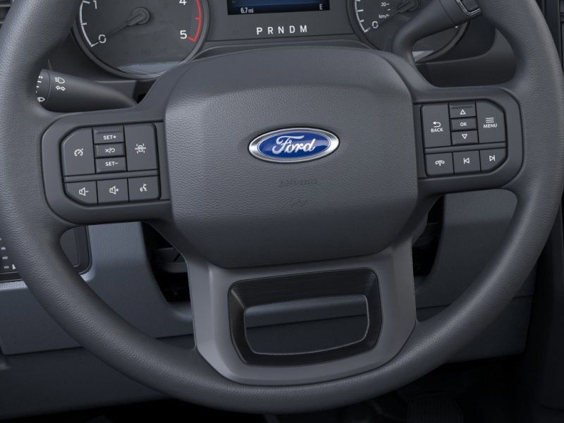 2025 Ford F-550 photo 13