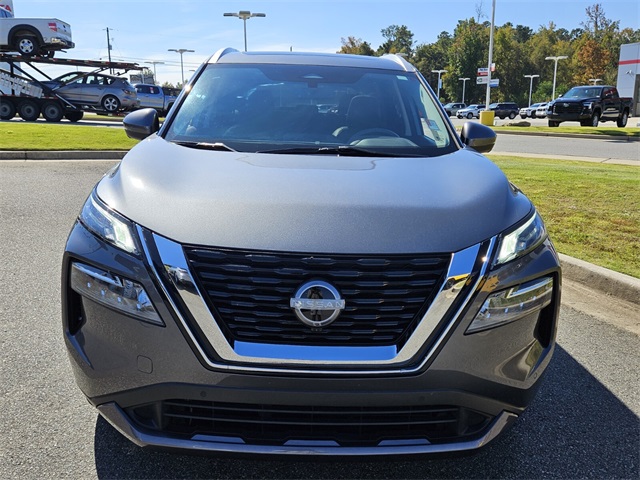 2023 Nissan Rogue SL photo 2