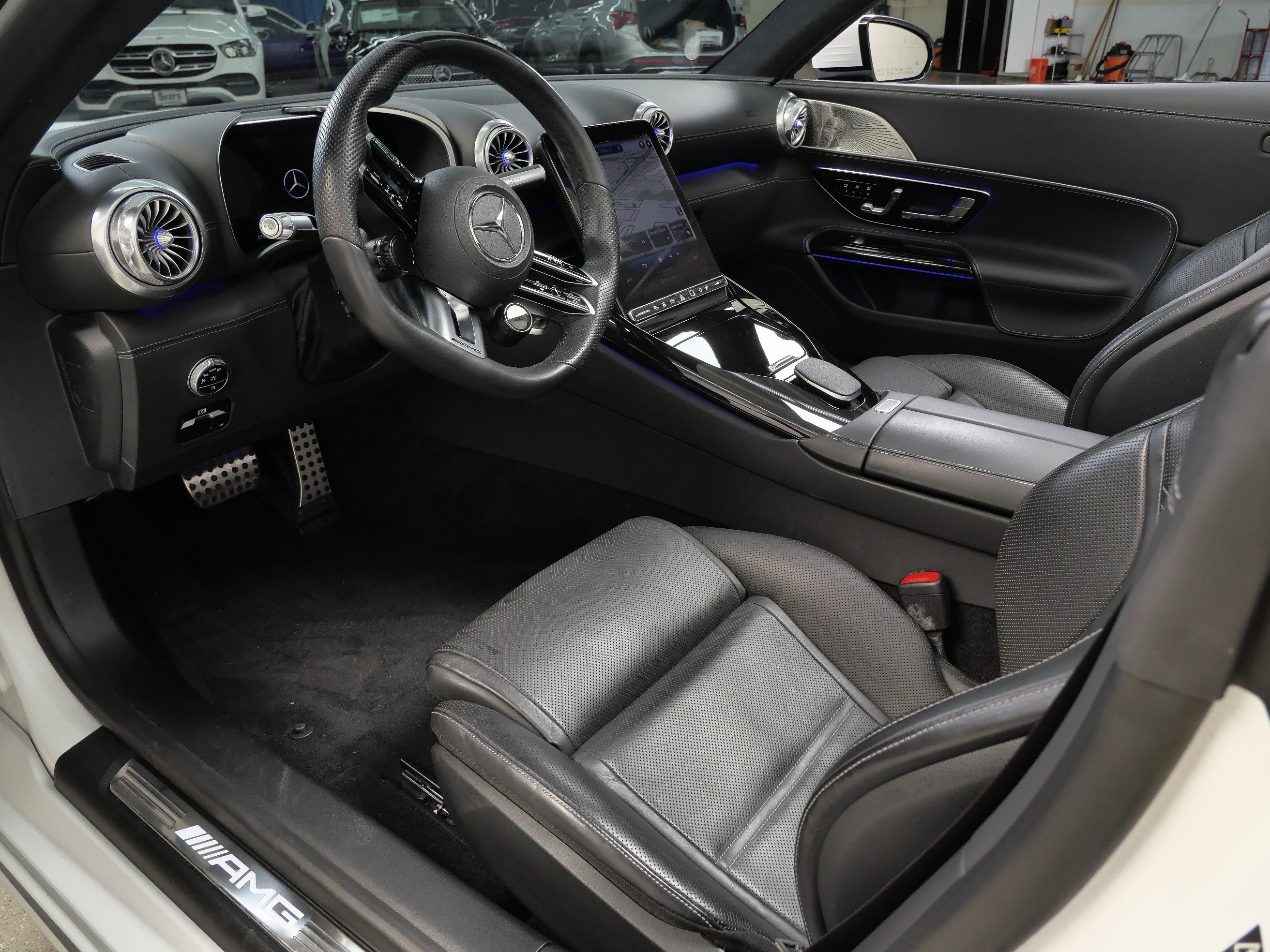 Used 2022 Mercedes-Benz SL Mercedes-AMG with VIN W1KVK8ABXNF003285 for sale in Minnetonka, Minnesota