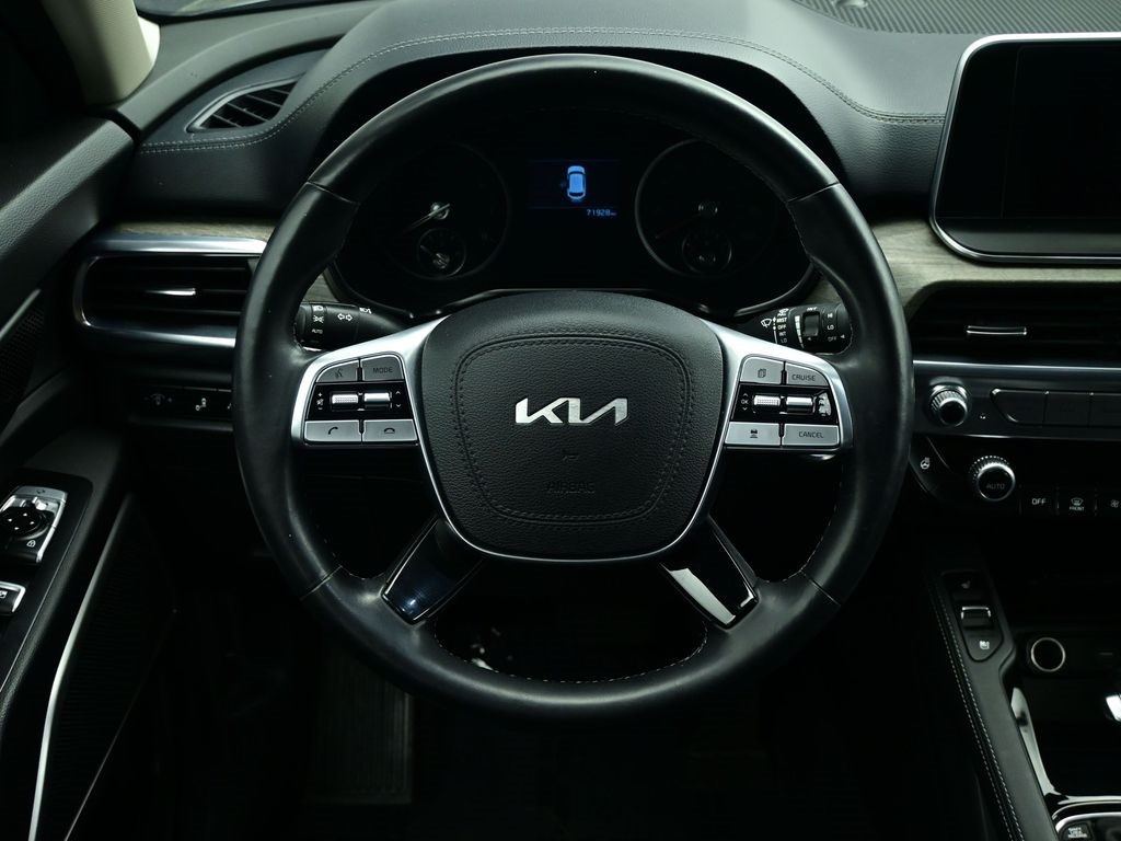 2022 Kia Telluride EX photo 3