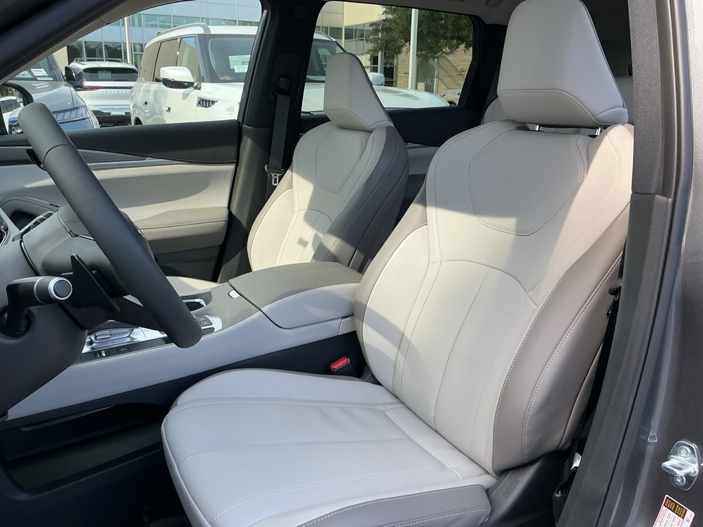 2026 Infiniti QX60 Pure photo 24