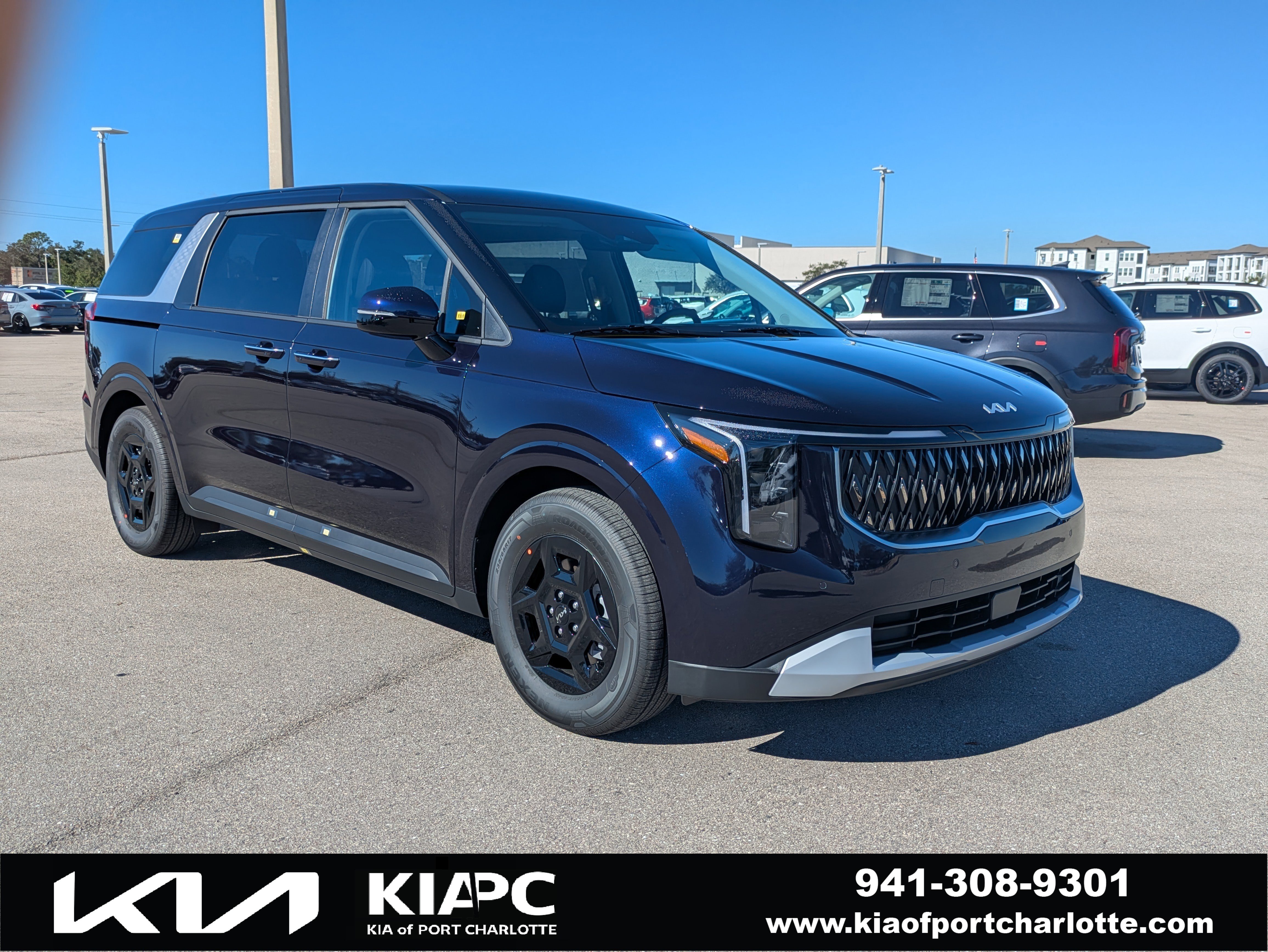 2026 Kia Carnival LXS's photo