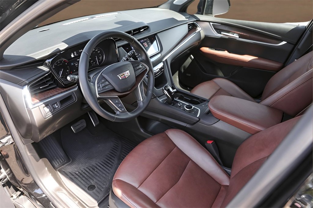 2025 Cadillac XT5 Sport photo 10