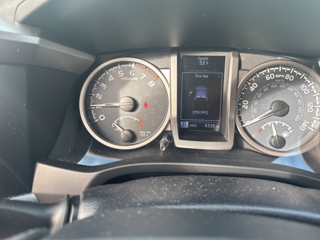 2019 Toyota Tacoma SR5 photo 4