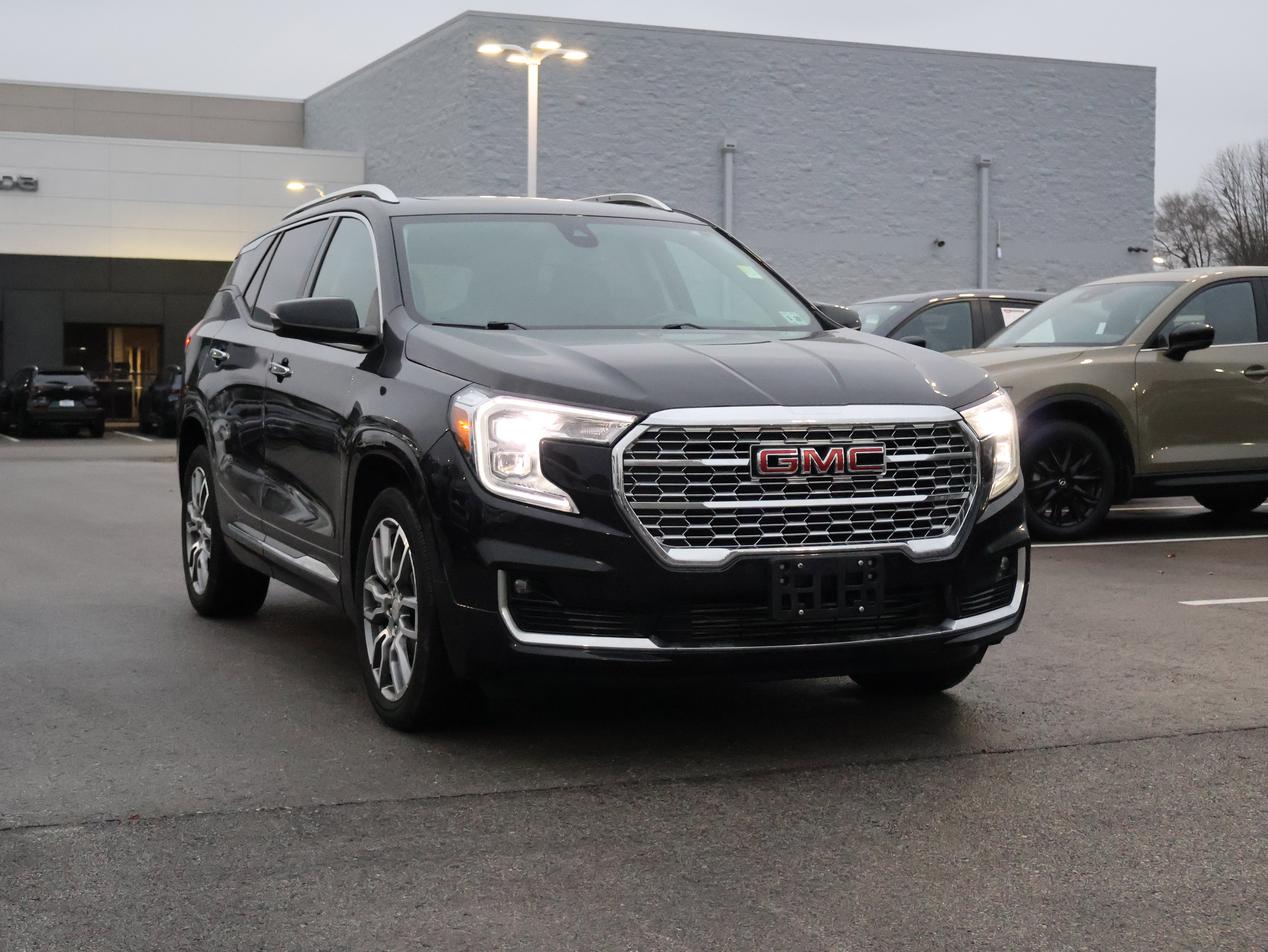 2022 GMC Terrain Denali's photo