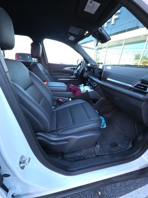 2024 Chevrolet Traverse photo 3