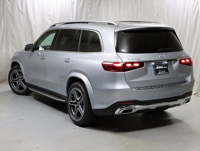 2026 Mercedes Benz GLS 450 4MATIC photo 9
