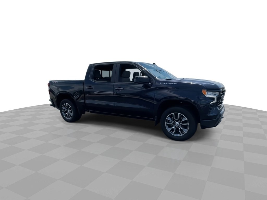 2023 Chevrolet Silverado 1500 RST photo 3