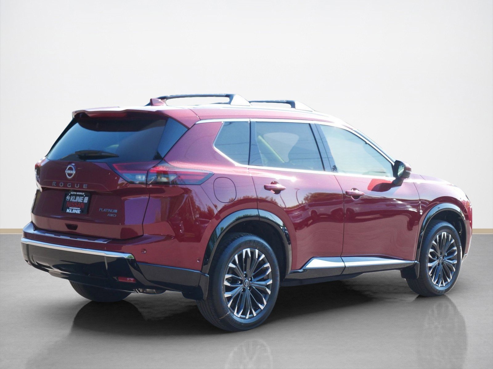 2026 Nissan Rogue Platinum photo 2