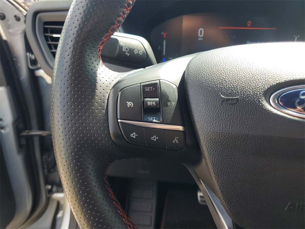 2023 Ford Escape ST-Line photo 15