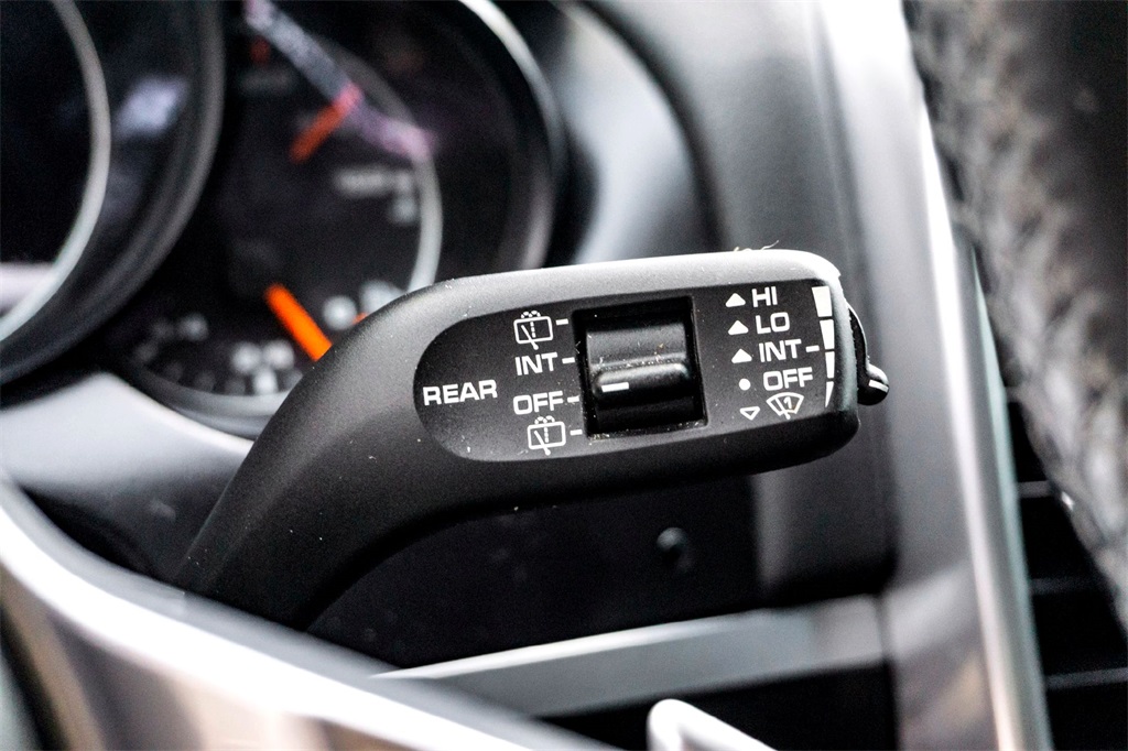 2018 Porsche Cayenne Base photo 20