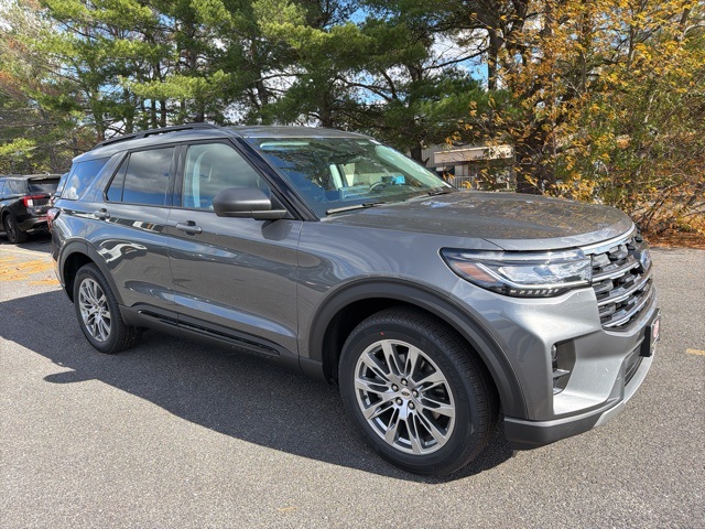 2026 Ford Explorer Active's photo