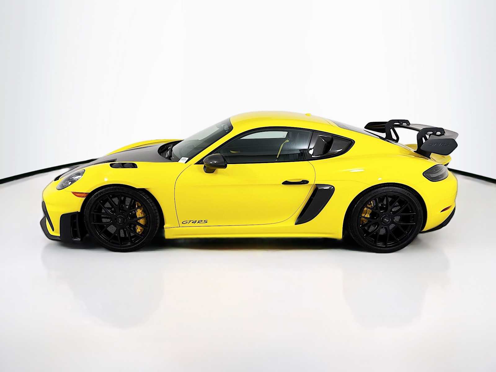 2024 Porsche Cayman GT4 RS photo 2