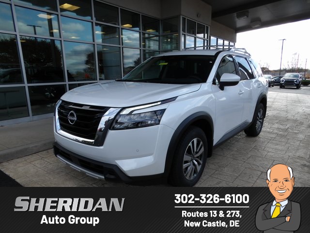 2025 Nissan Pathfinder SL's photo