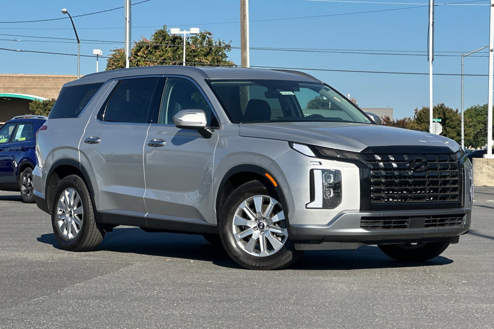 2025 Hyundai Palisade SEL photo 2