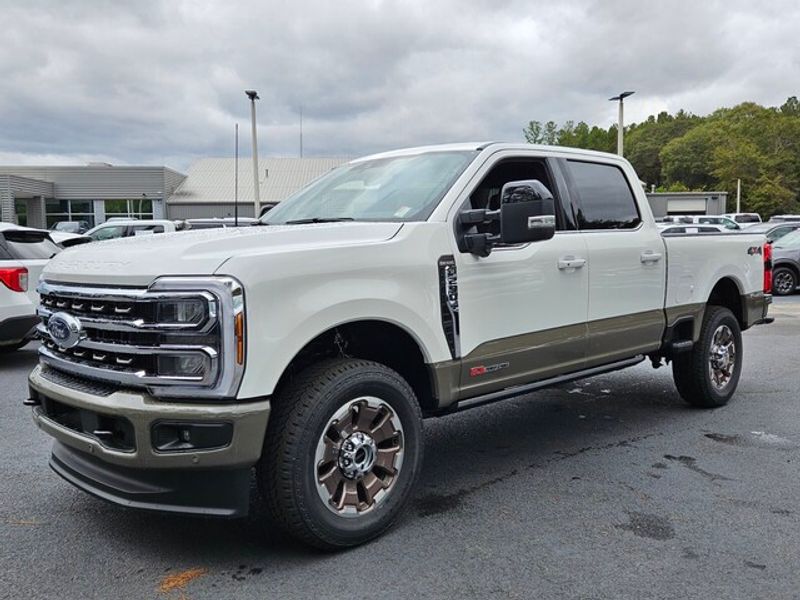 2026 Ford F-250 King Ranch photo 2