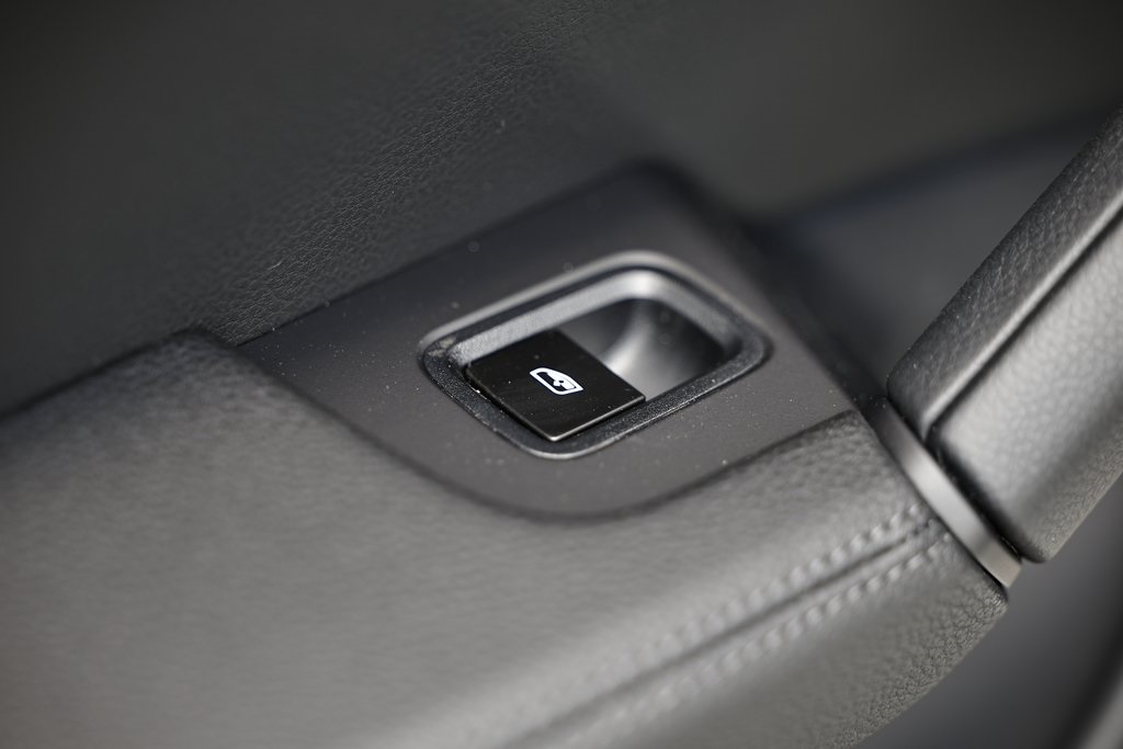 2025 Porsche Cayenne S E-Hybrid photo 27