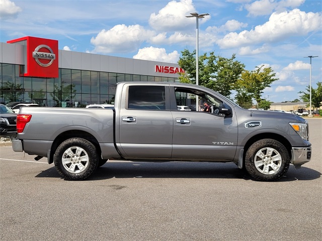 Used 2017 Nissan Titan SV with VIN 1N6AA1EK7HN518006 for sale in Little Rock