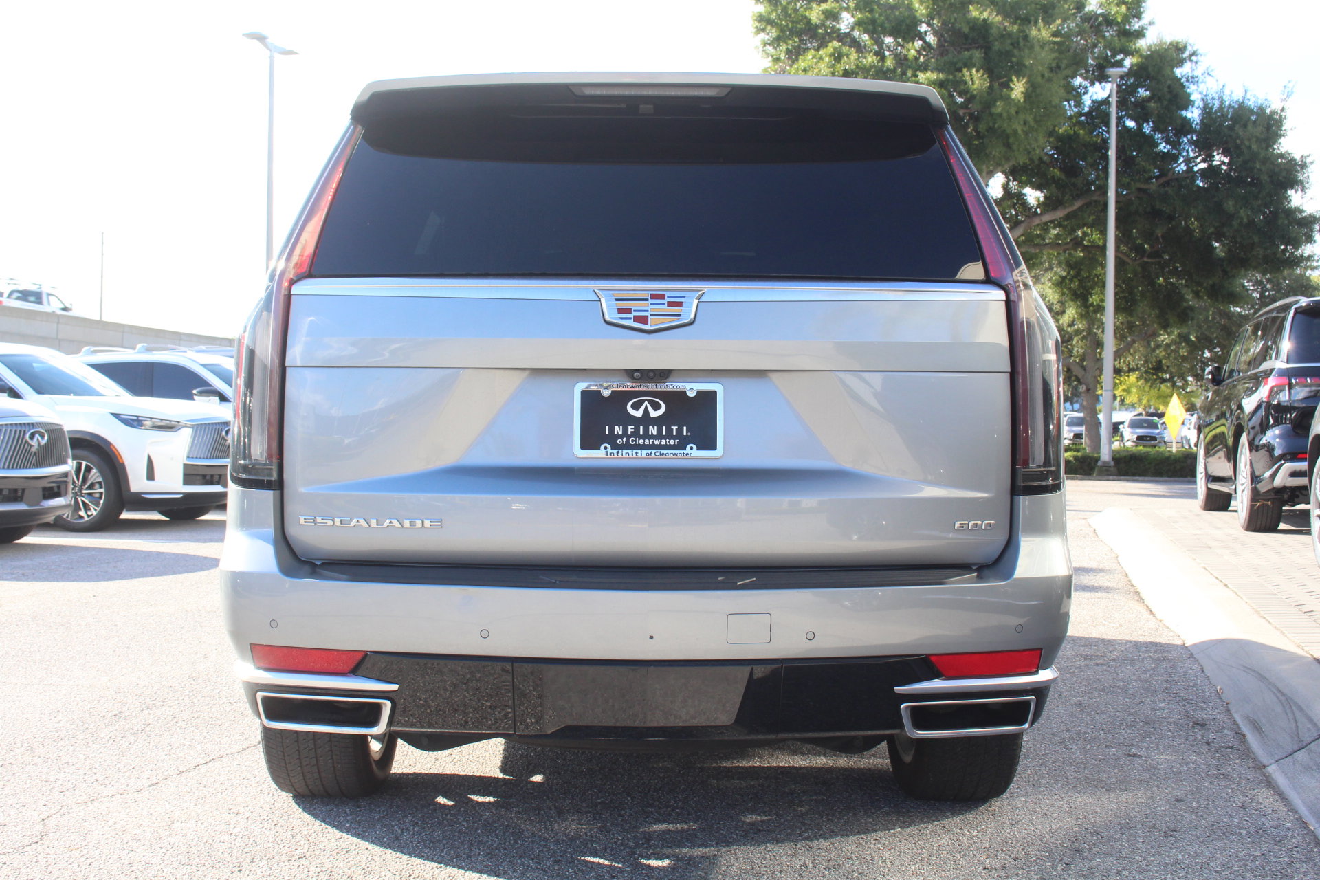 2023 Cadillac Escalade Premium Luxury Platinum photo 4