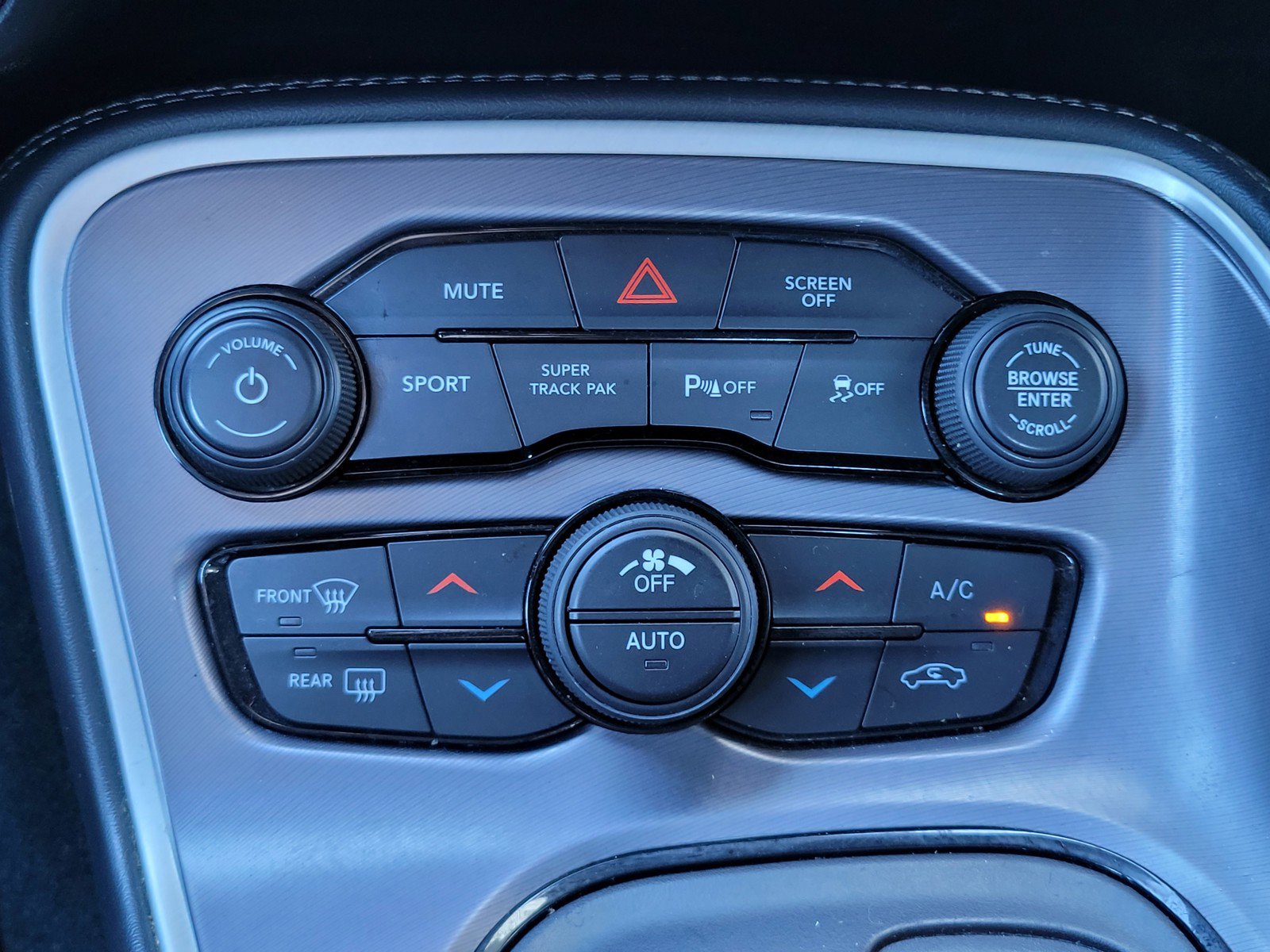 2021 Dodge Challenger R/T photo 18