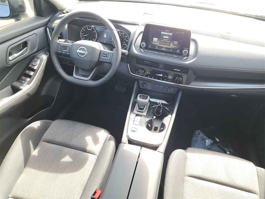 2026 Nissan Rogue SV photo 15