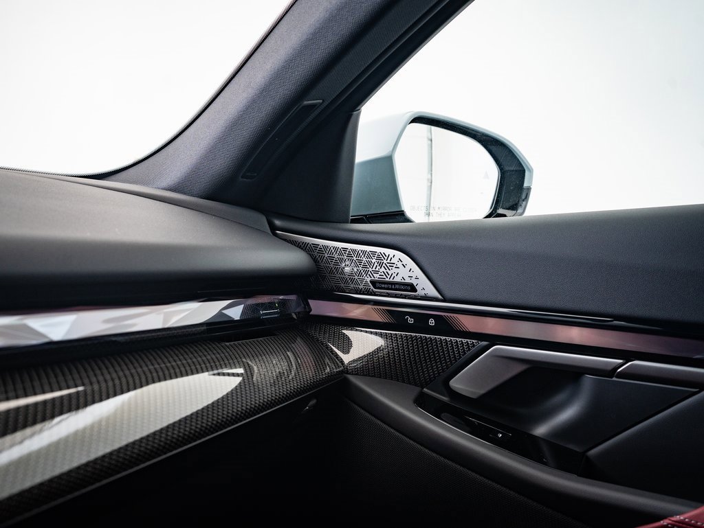 2026 Bmw 550e 550e xDrive photo 30