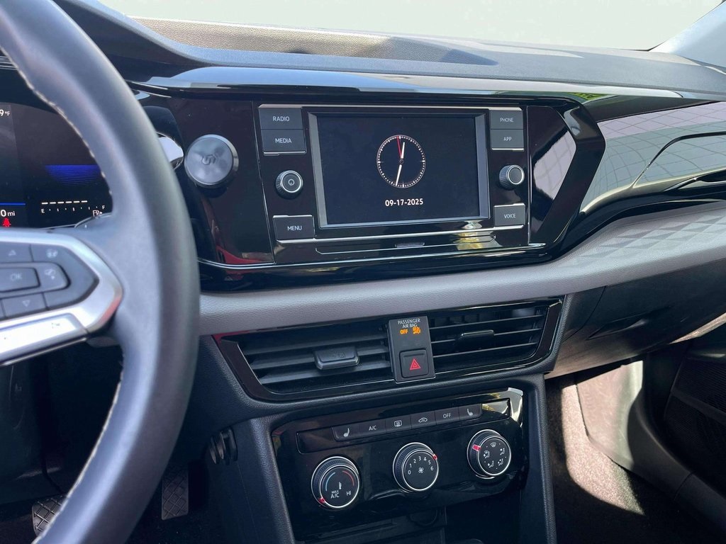 2023 Volkswagen Taos S photo 8