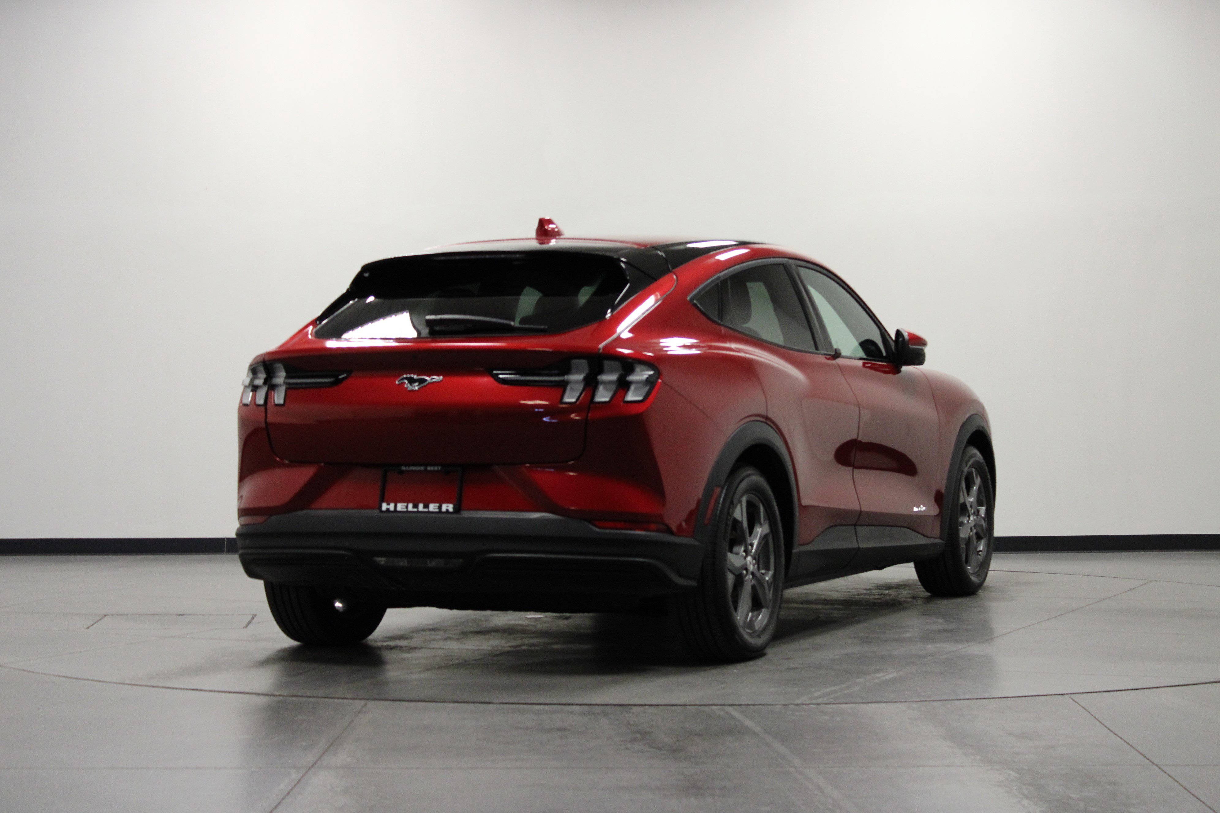 2021 Ford Mustang Mach-E Select photo 3