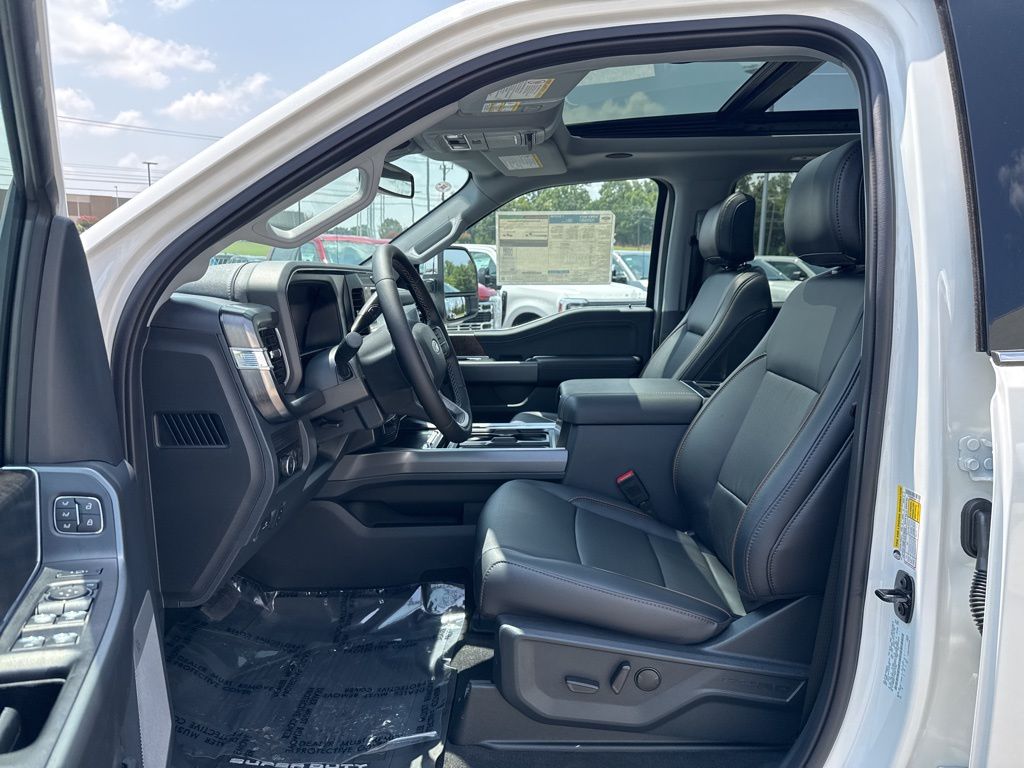 2025 Ford F-350 Lariat photo 10