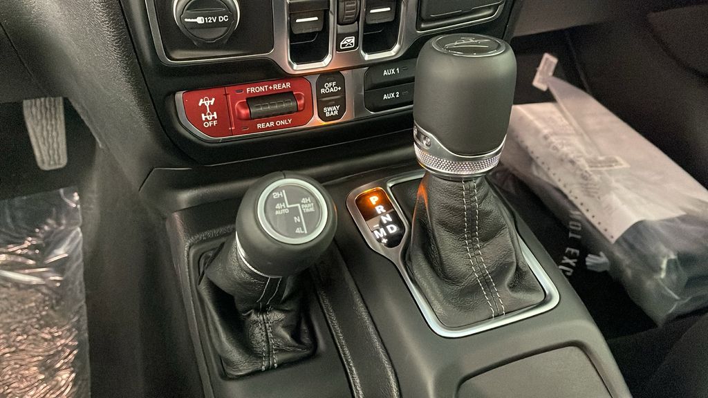 2025 Jeep Gladiator Rubicon photo 18