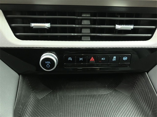 2025 FORD EXPLORER - Image 18