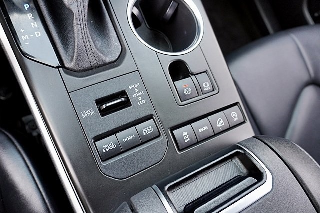 Used 2021 White Toyota XLE image 30