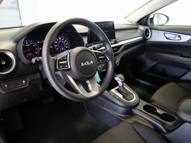 2024 Kia Forte LXS photo 4