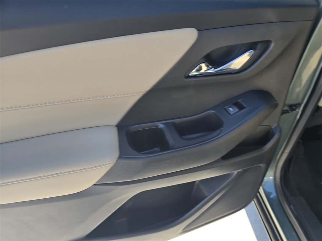 2022 Chevrolet Traverse photo 12