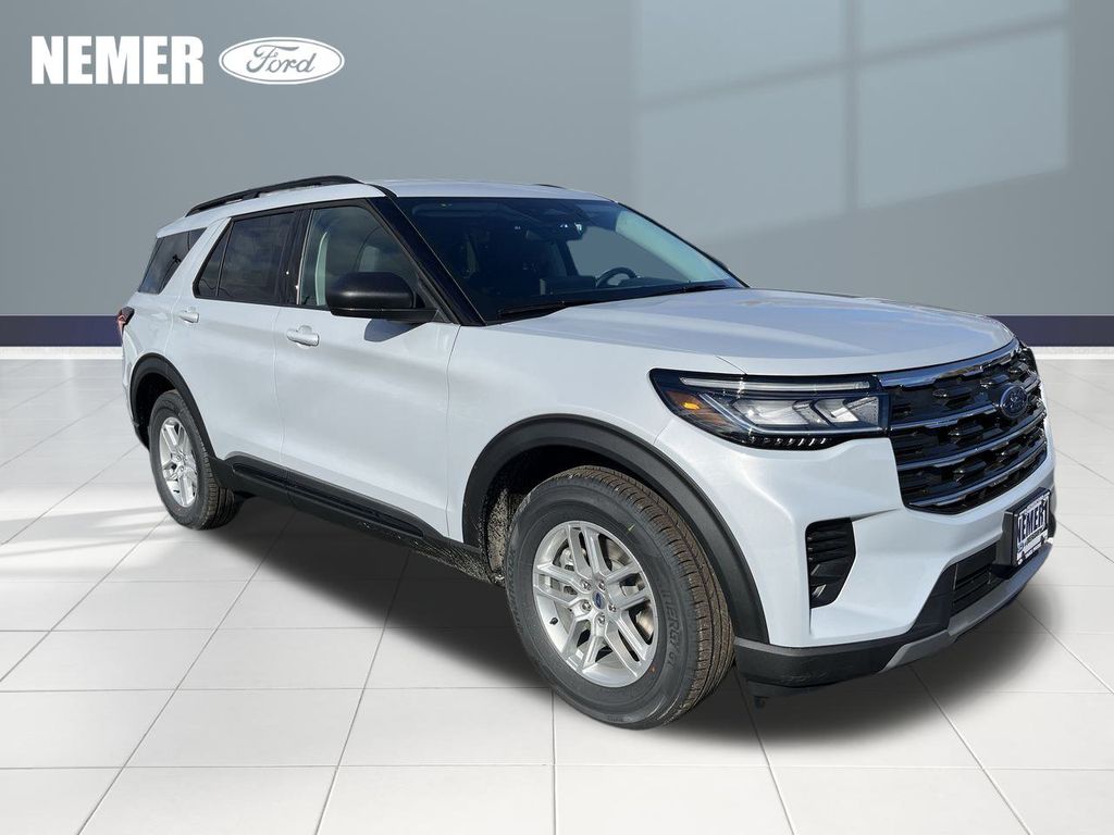 2026 Ford Explorer Active's photo