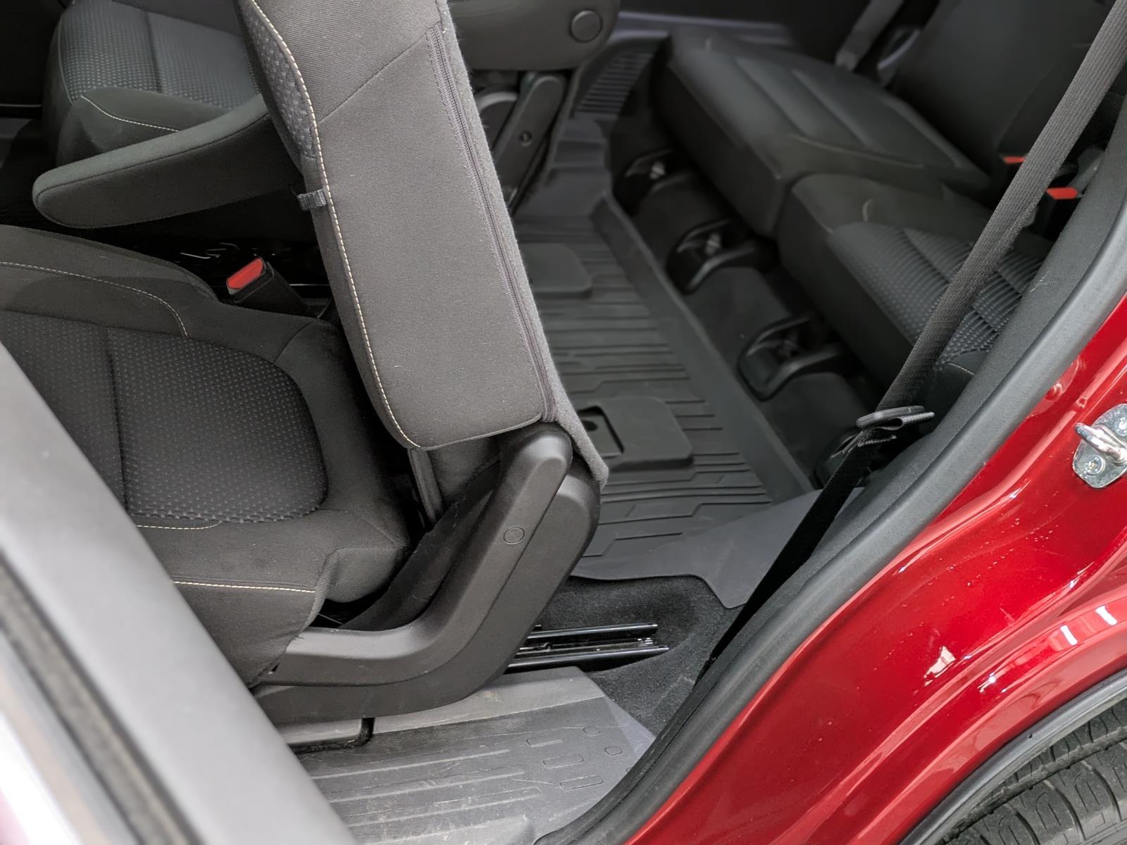 2022 Gmc Acadia SLE photo 22