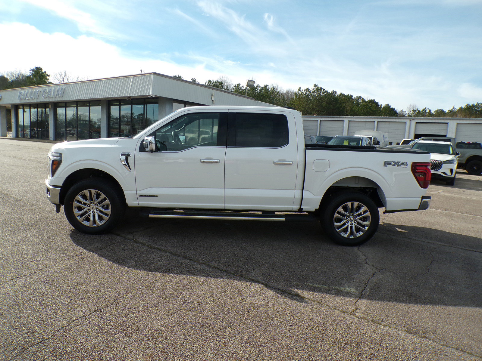2025 Ford F-150 Lariat photo 4