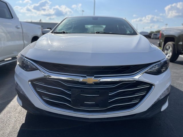 2021 Chevrolet Malibu 1LT photo 2