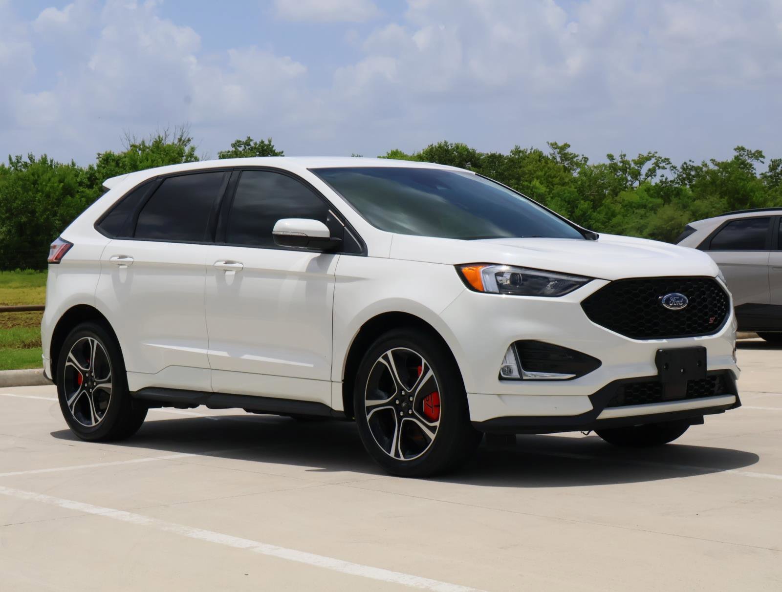 2022 Ford Edge ST photo 5