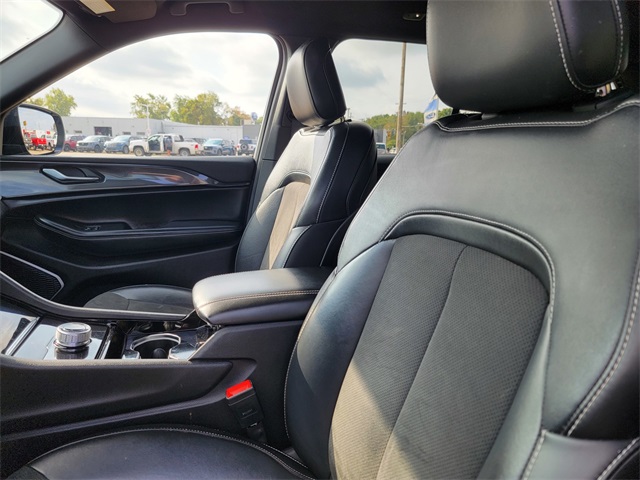 2022 Jeep Grand Cherokee Altitude photo 15
