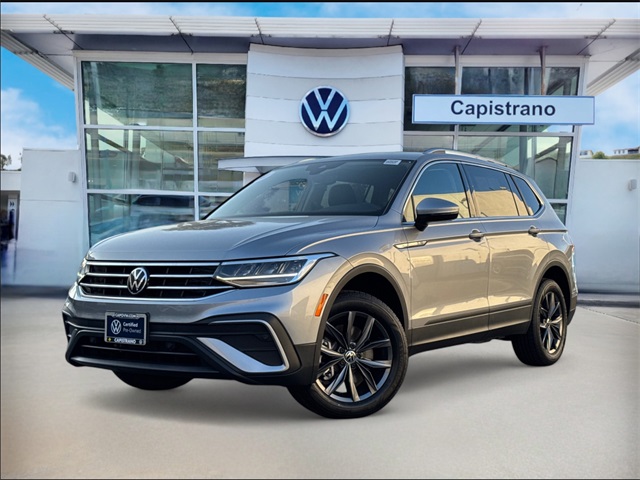 2022 Volkswagen Tiguan SE's photo