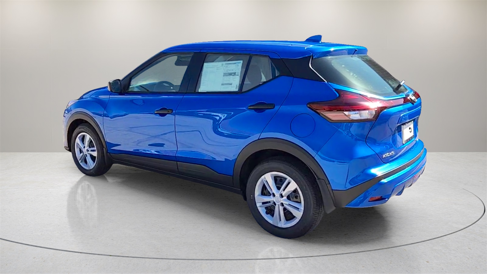 2025 Nissan Kicks Play S photo 5