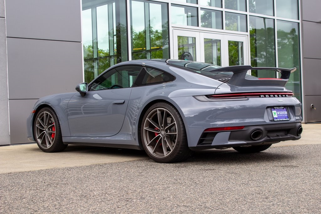 2024 Porsche 911 4S photo 8