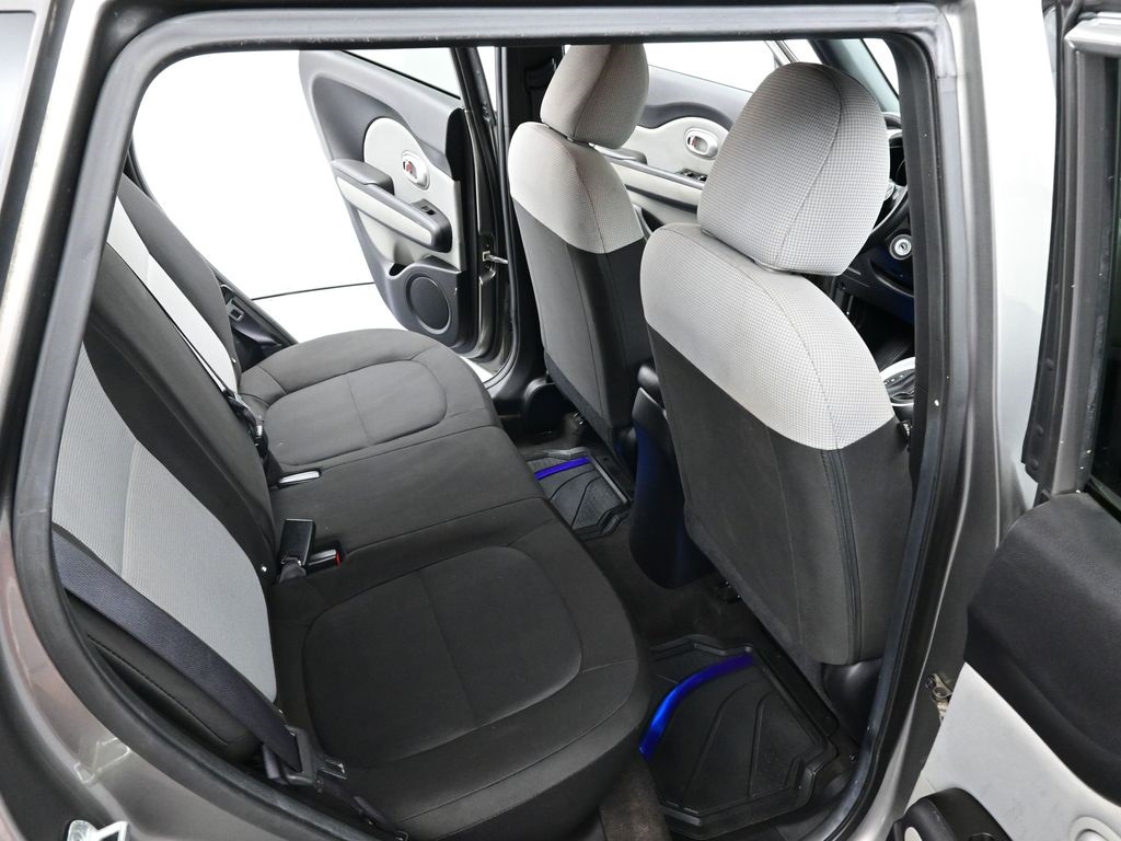 2016 Kia Soul Base photo 24