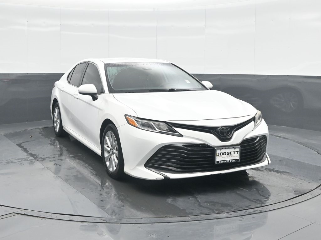 2019 Toyota Camry L photo 4