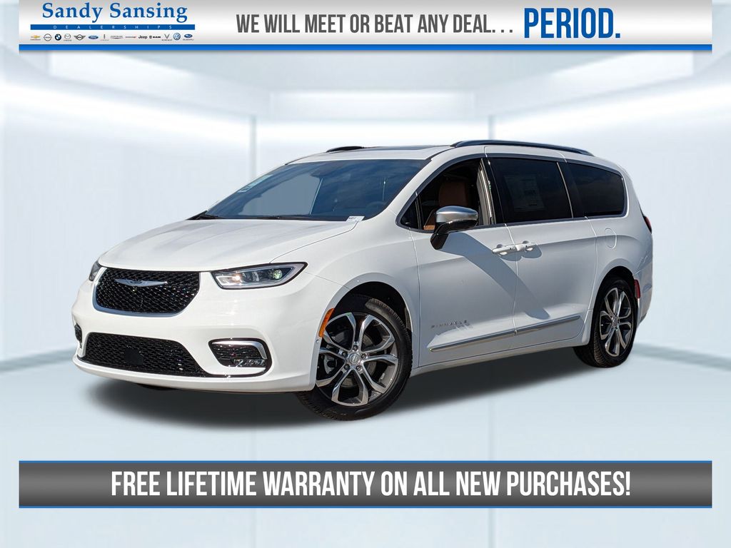 2026 Chrysler Pacifica Pinnacle's photo