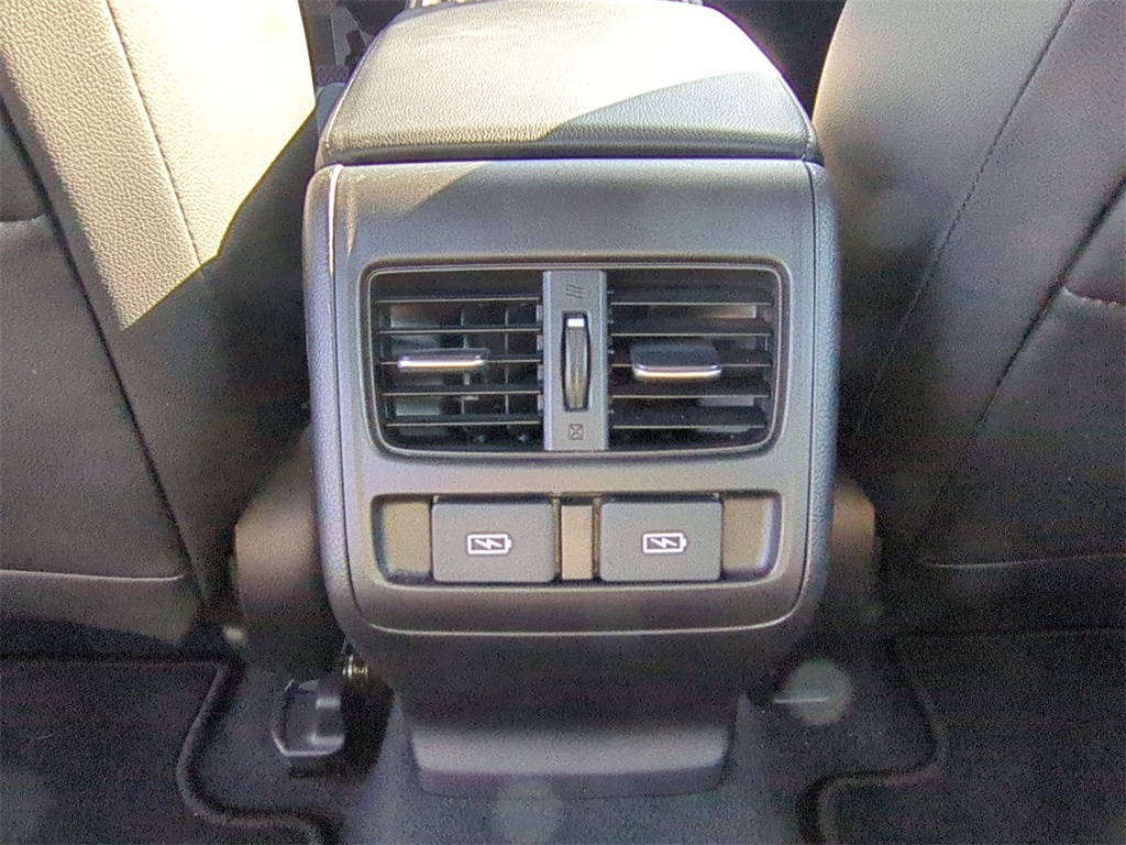 2022 Honda Accord Touring 2.0T photo 16